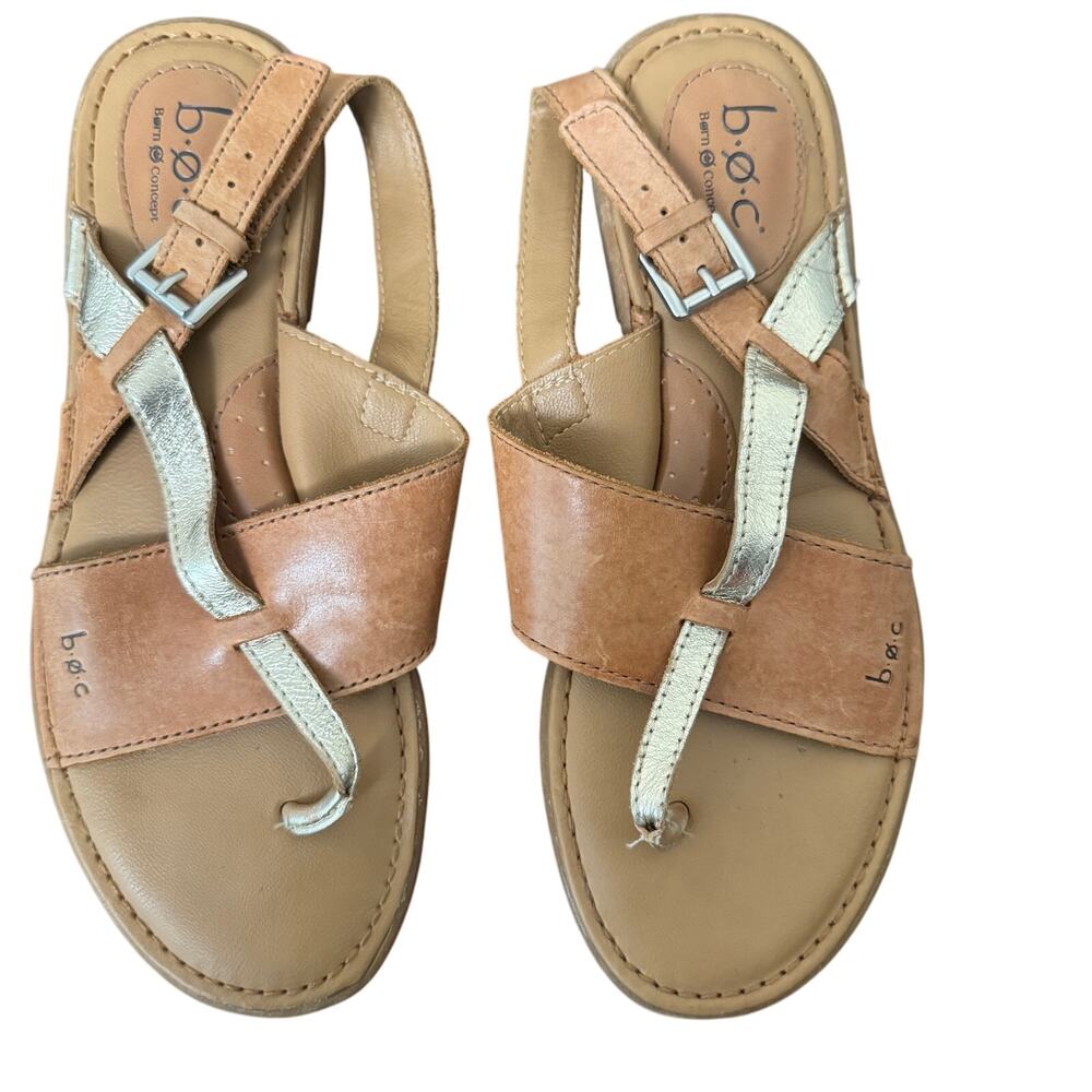 B.O.C. Sandals Women's 7 Tan/Gold Lowery Leather Split Toe Slingback